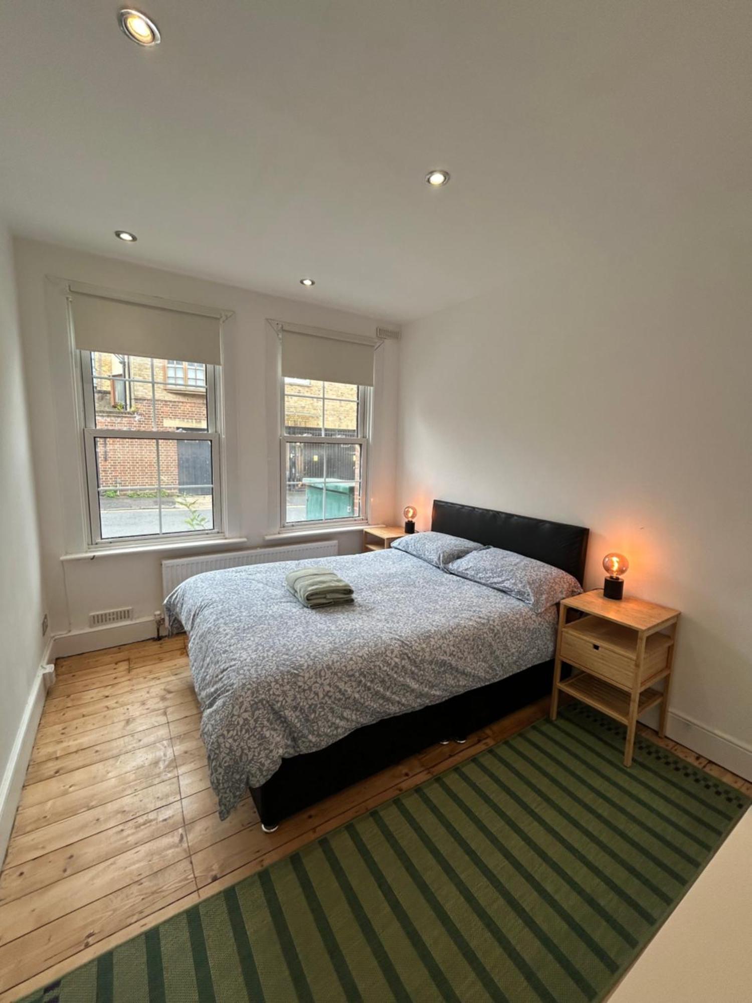 Spacious Battersea Rooms And Apartments Londen Kamer foto