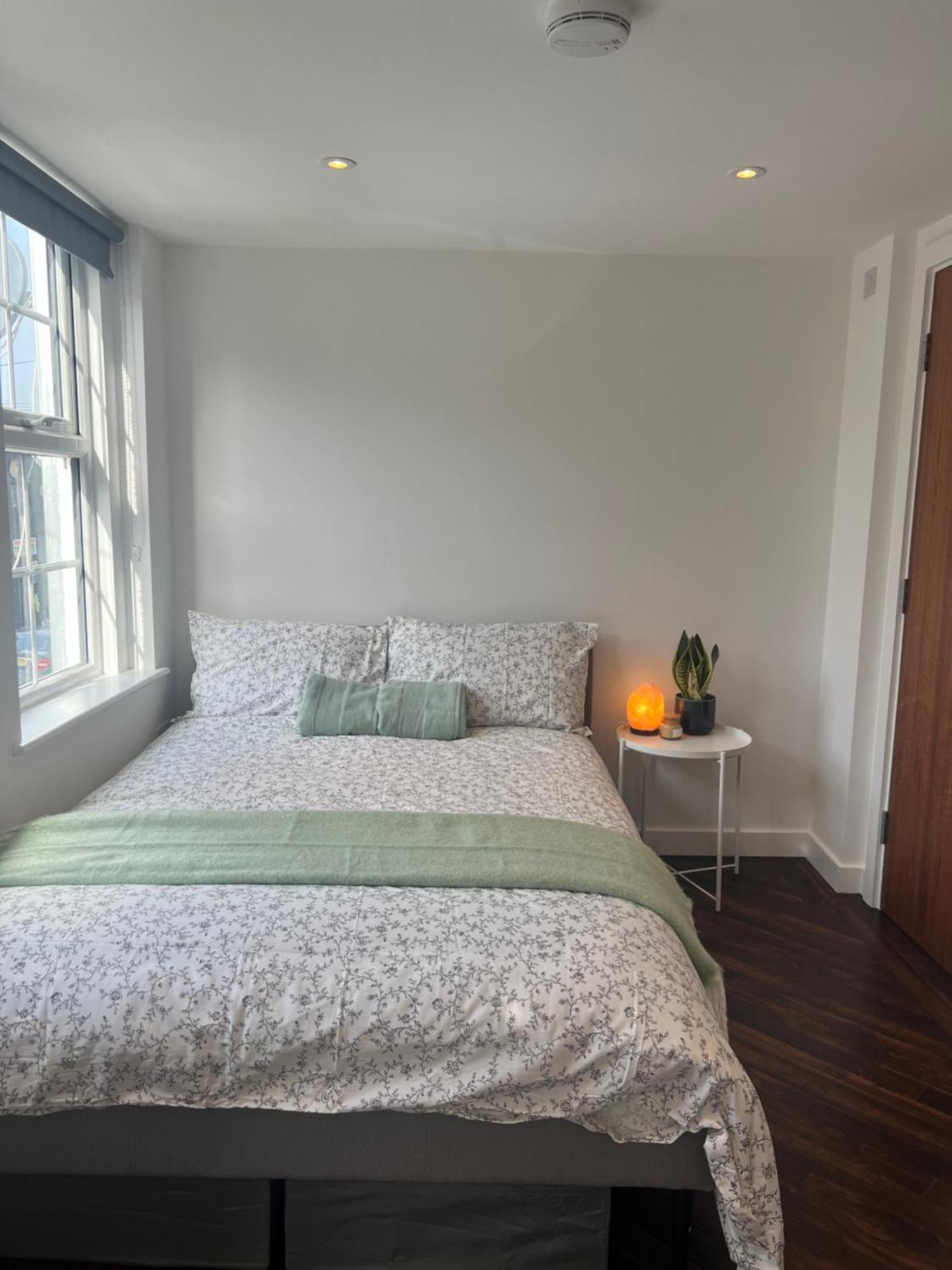 Spacious Battersea Rooms And Apartments Londen Buitenkant foto