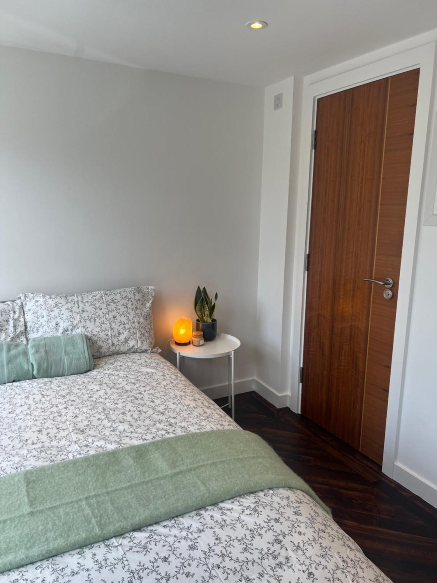 Spacious Battersea Rooms And Apartments Londen Buitenkant foto